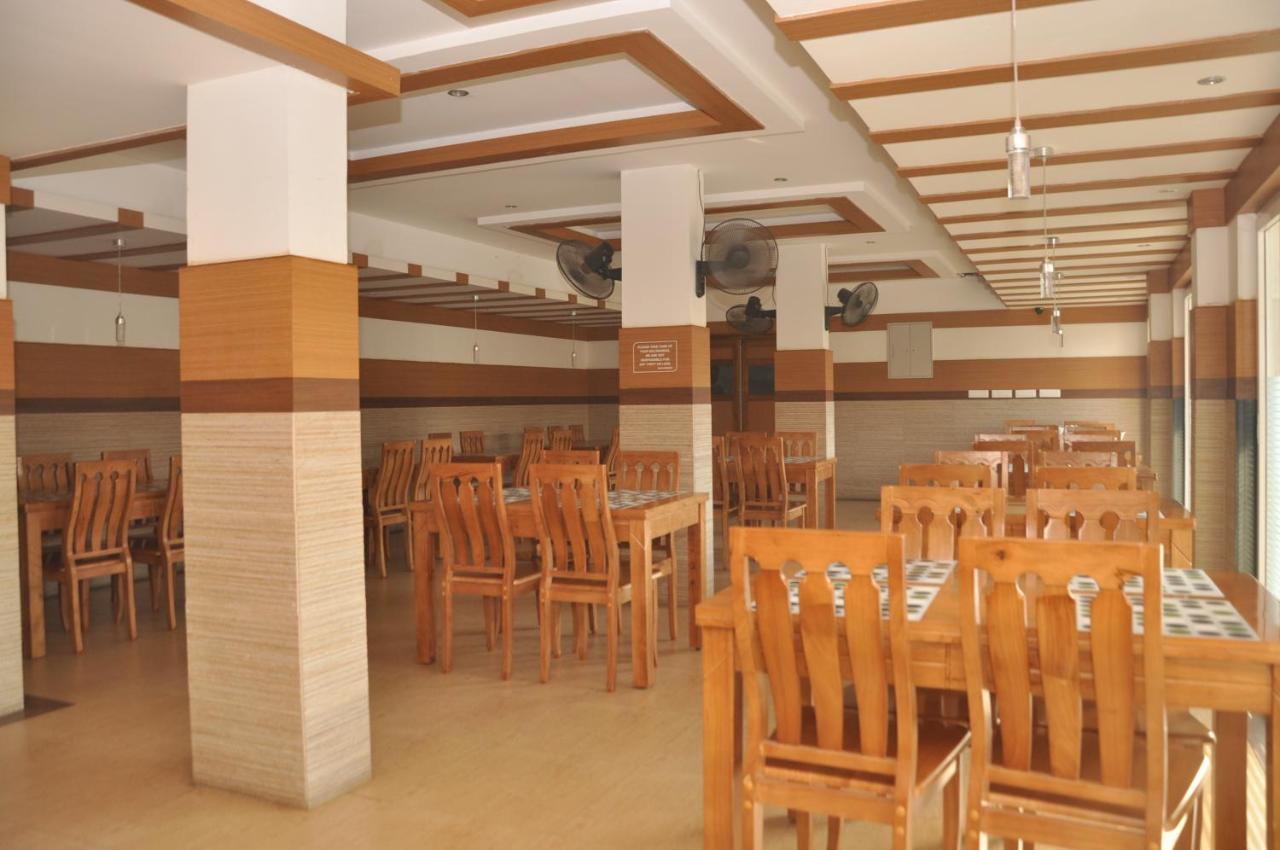 Hotel Pams Mayiladuthurai Buitenkant foto