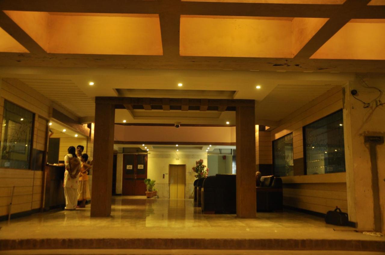 Hotel Pams Mayiladuthurai Buitenkant foto