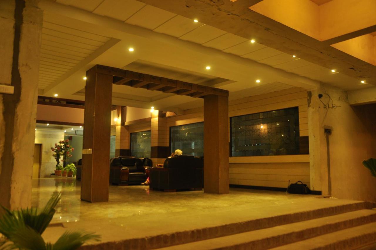 Hotel Pams Mayiladuthurai Buitenkant foto