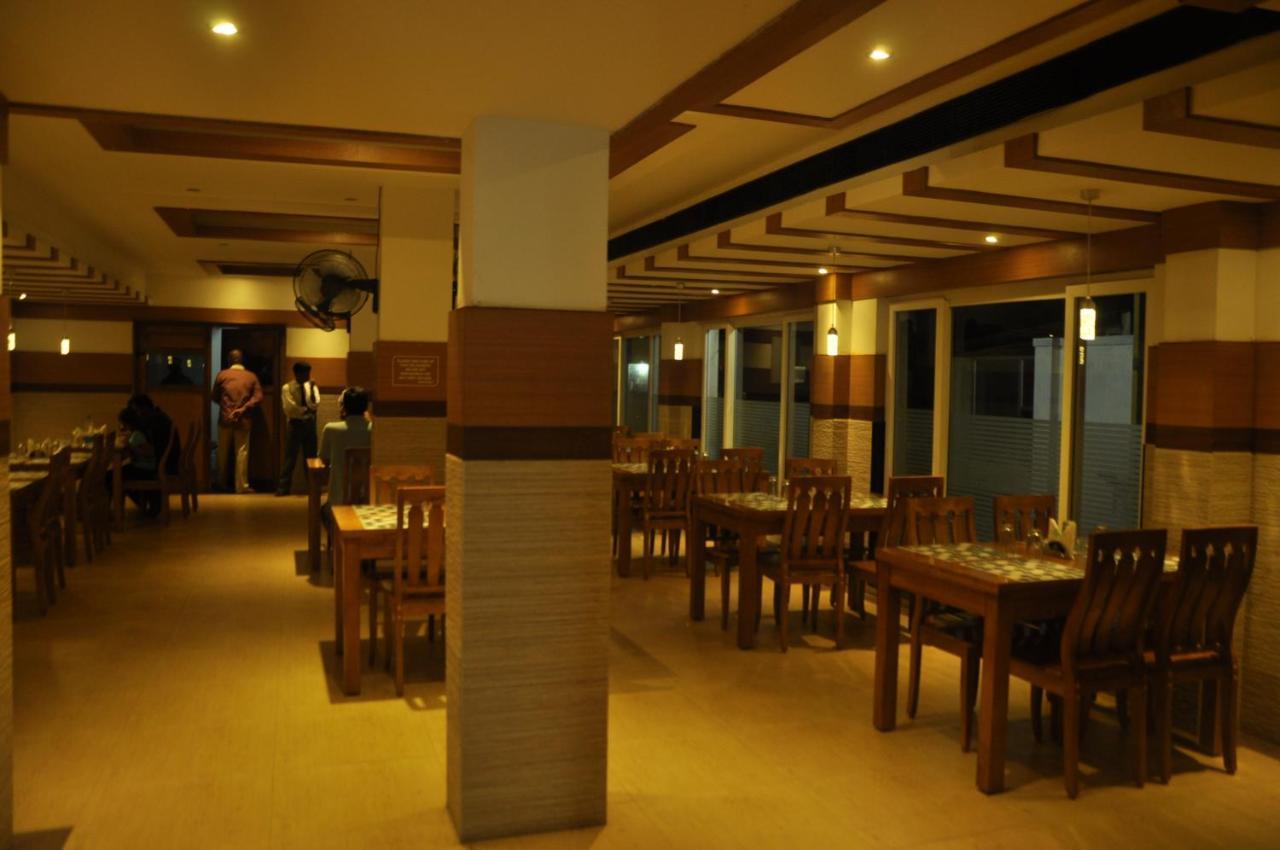 Hotel Pams Mayiladuthurai Buitenkant foto