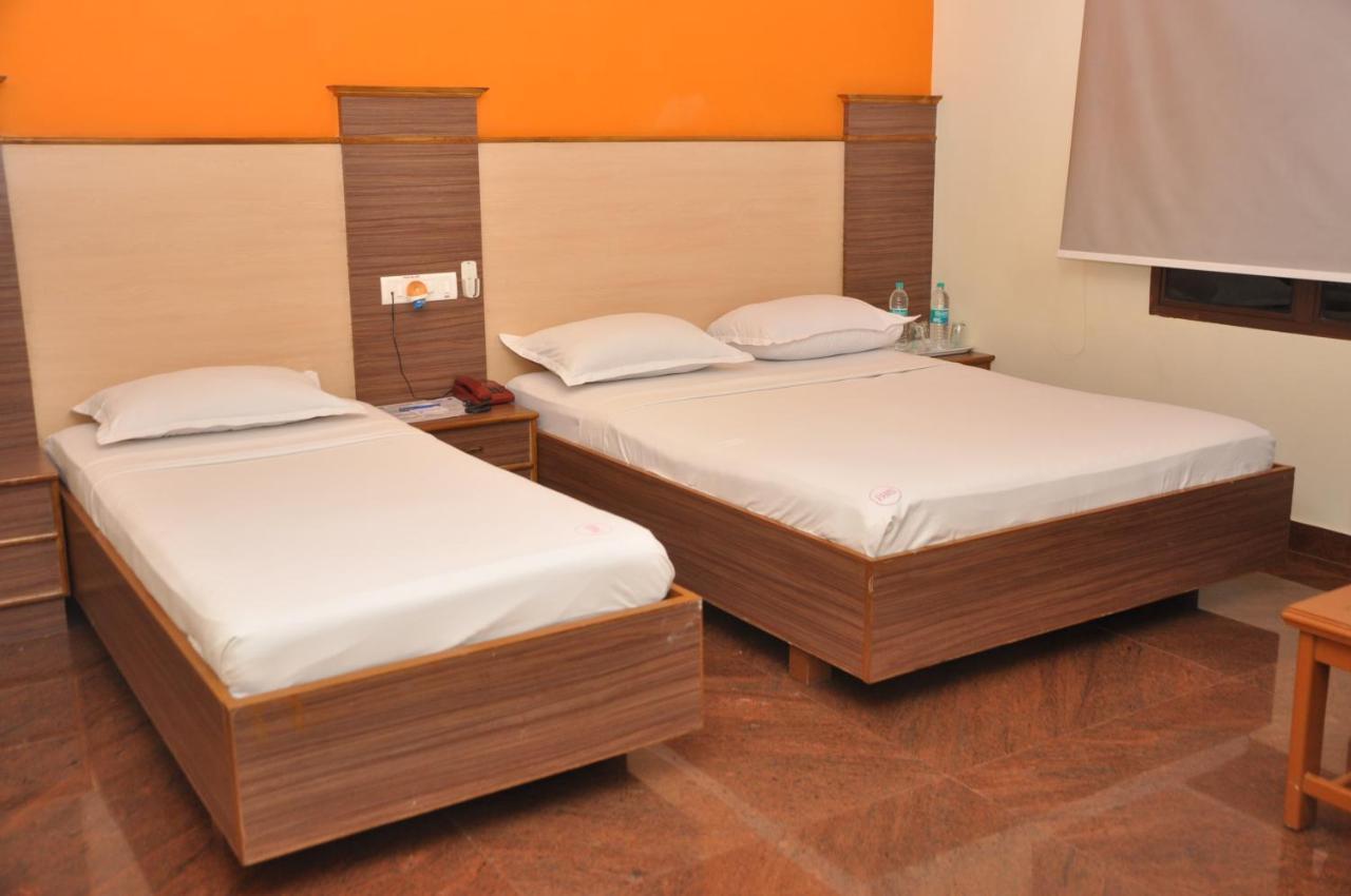 Hotel Pams Mayiladuthurai Buitenkant foto
