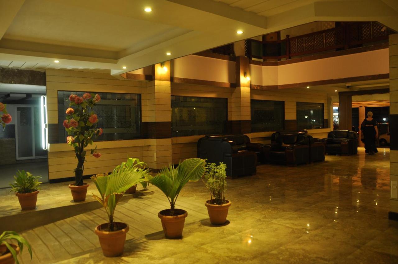 Hotel Pams Mayiladuthurai Buitenkant foto
