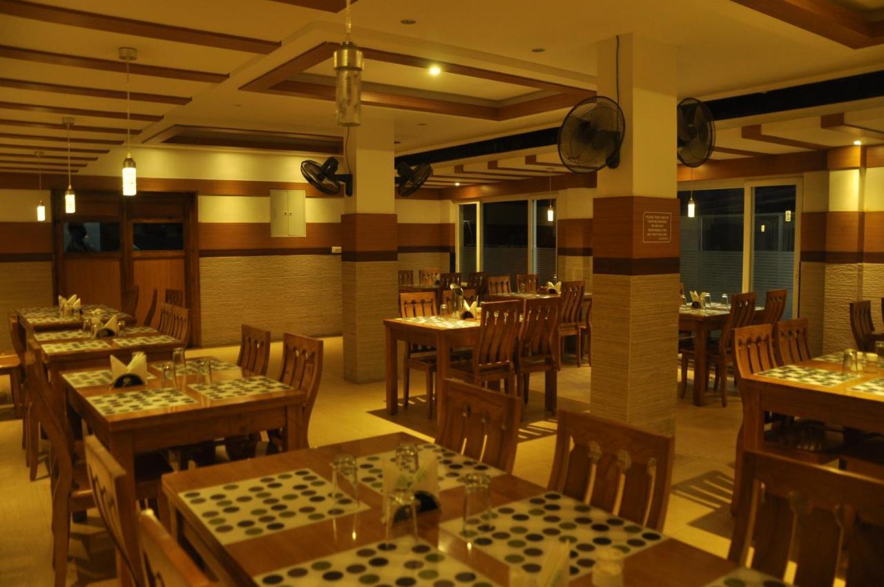 Hotel Pams Mayiladuthurai Buitenkant foto