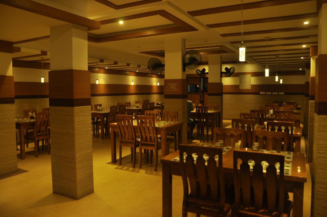 Hotel Pams Mayiladuthurai Buitenkant foto