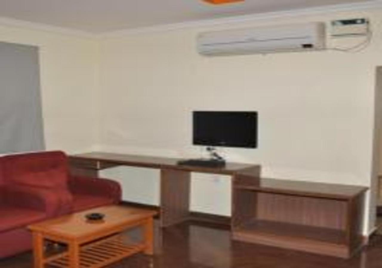 Hotel Pams Mayiladuthurai Buitenkant foto
