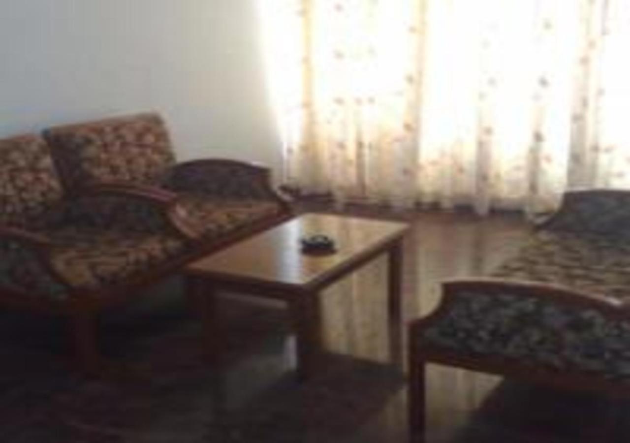 Hotel Pams Mayiladuthurai Buitenkant foto